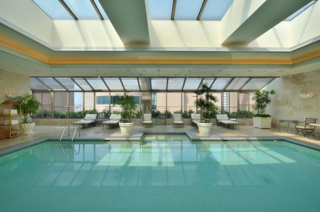 The Sherwood Тайбей Екстер'єр фото The pool at the Mandarin Oriental, Munich